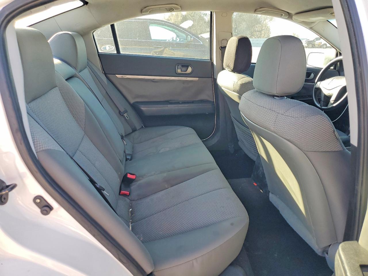 2011 Mitsubishi Galant fe