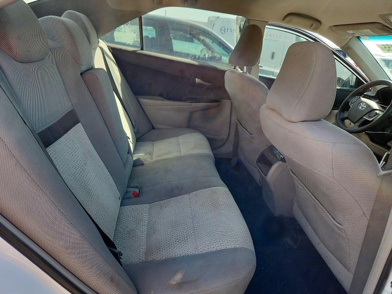 2014 Toyota Camry le