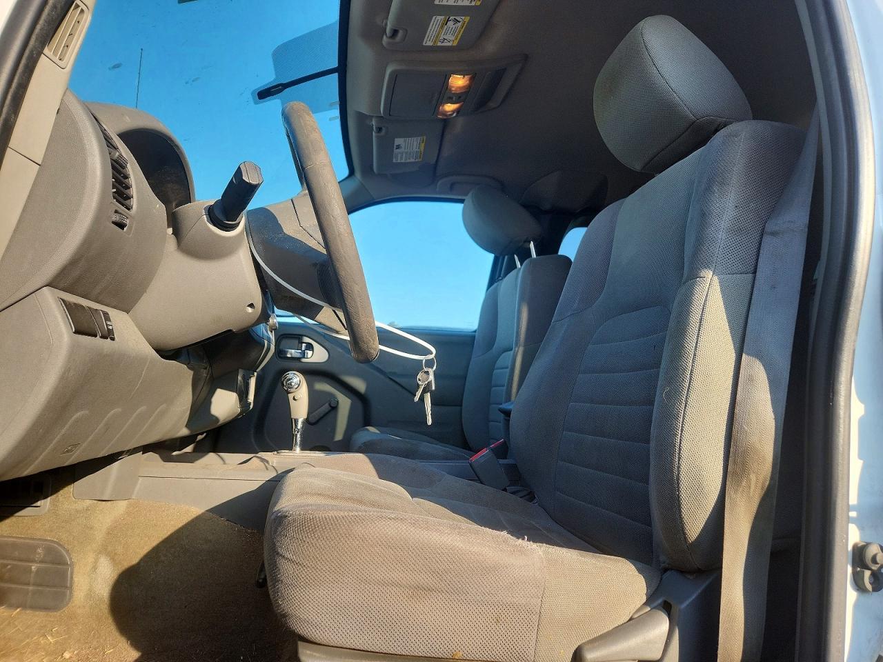 2017 Nissan Frontier s