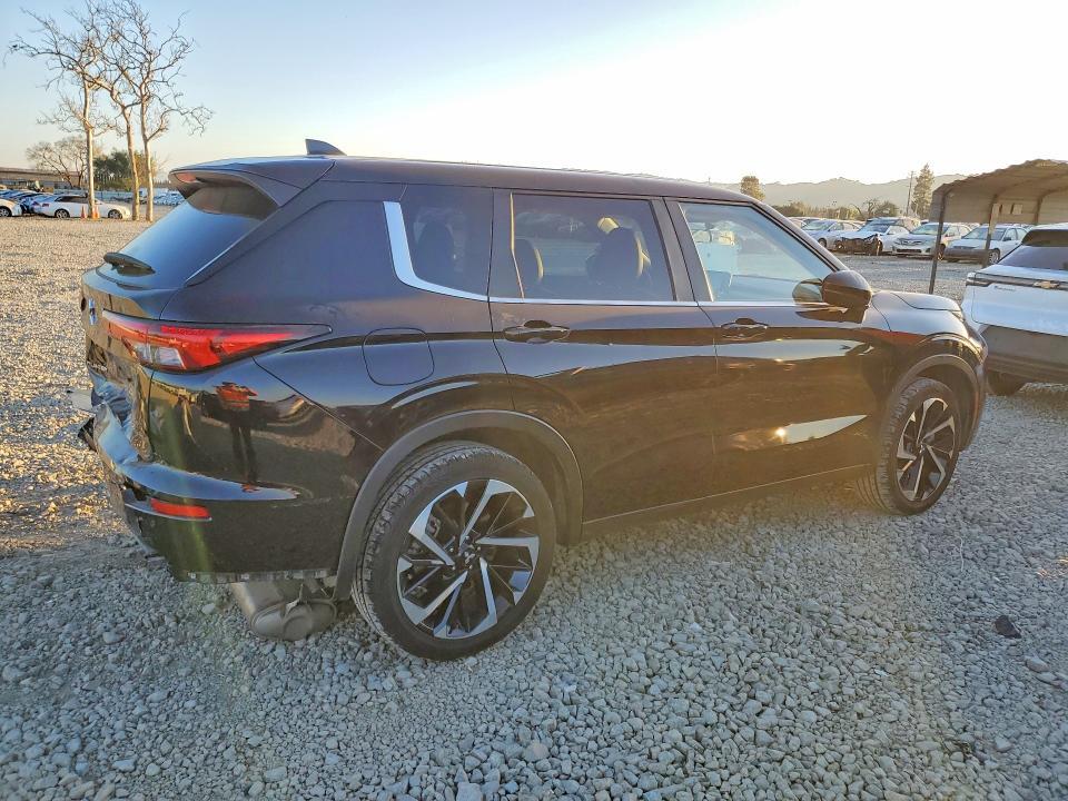 2024 Mitsubishi Outlander se