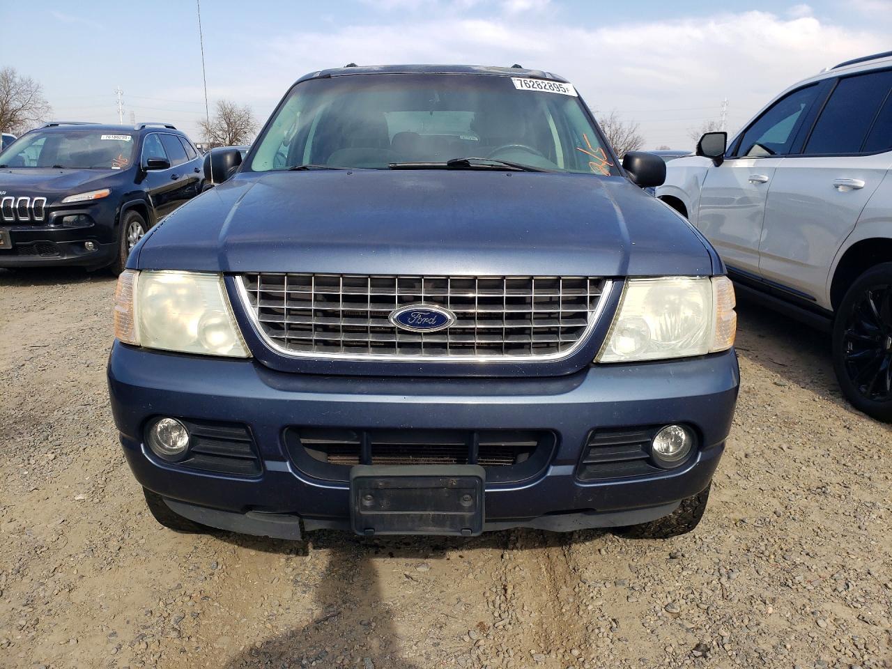 2004 Ford Explorer xlt