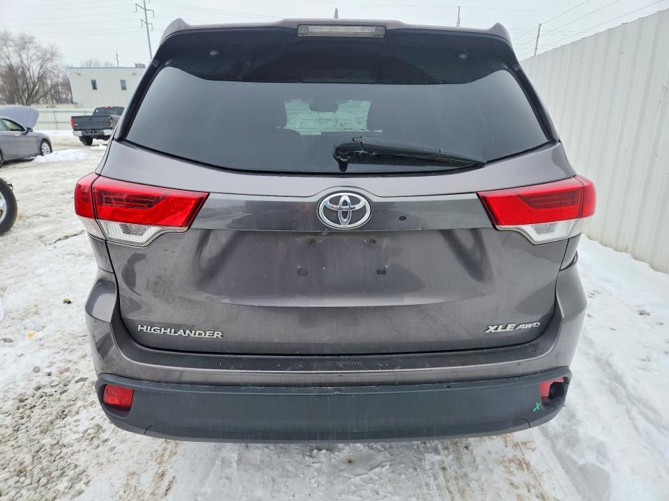 2017 Toyota Highlander