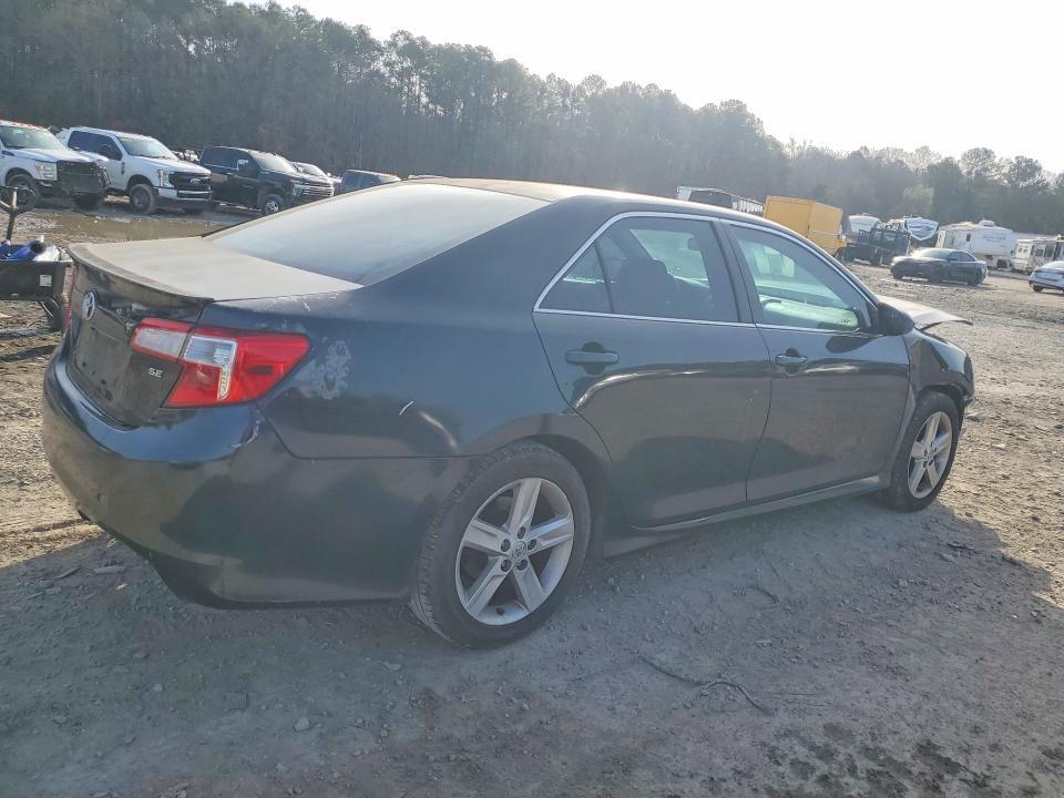 2014 Toyota Camry se