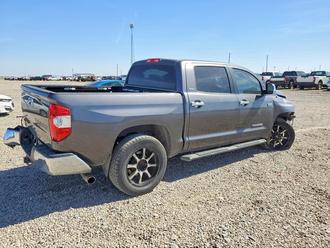 2017 Toyota Tundra SR5