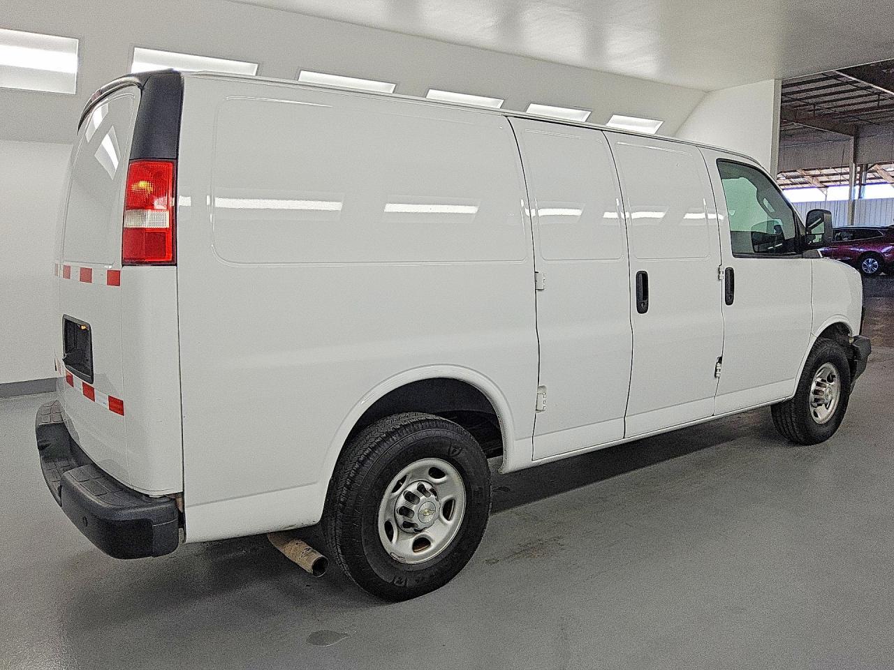 2020 Chevrolet Express G2500