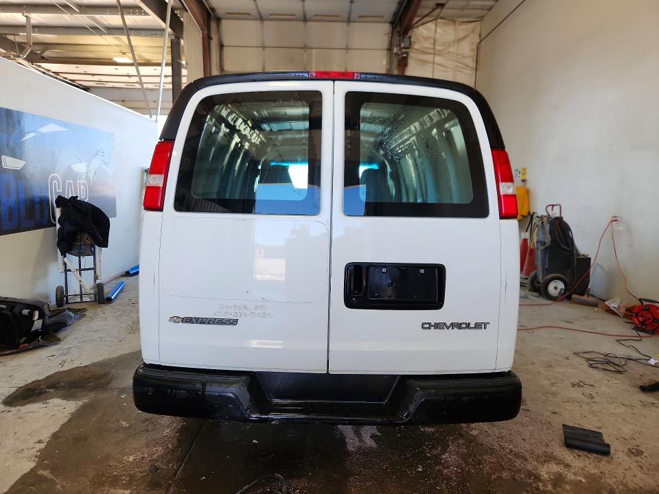 2003 Chevrolet Express 2500 Delivery Van