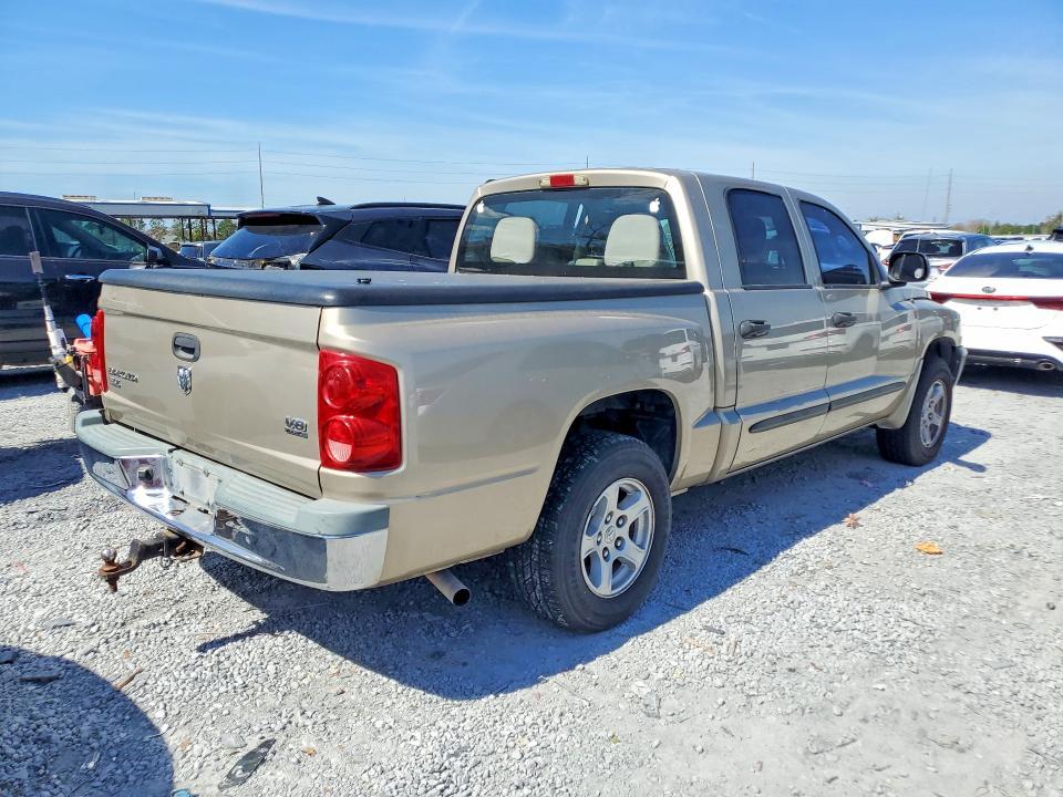 2005 Dodge Dakota Quad SLT