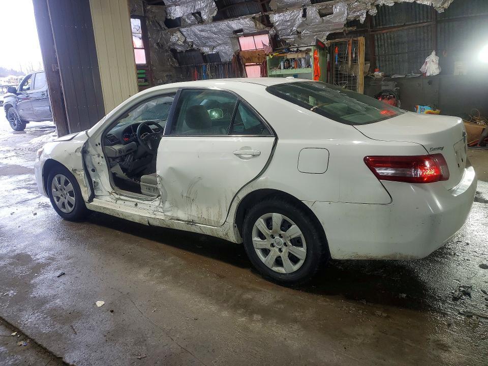 2011 Toyota Camry le