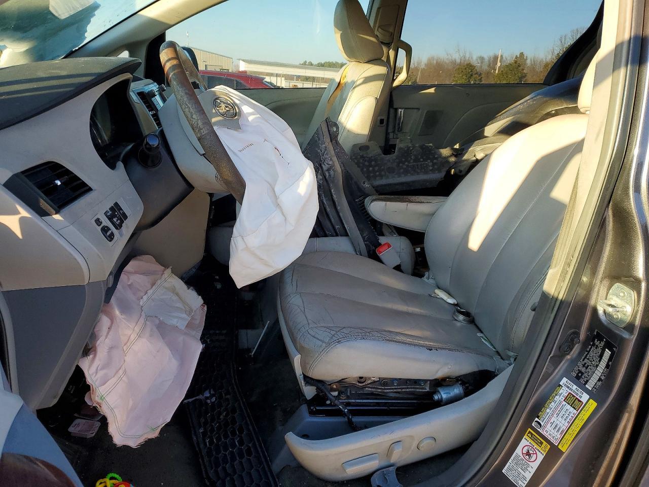2012 Toyota Sienna xle