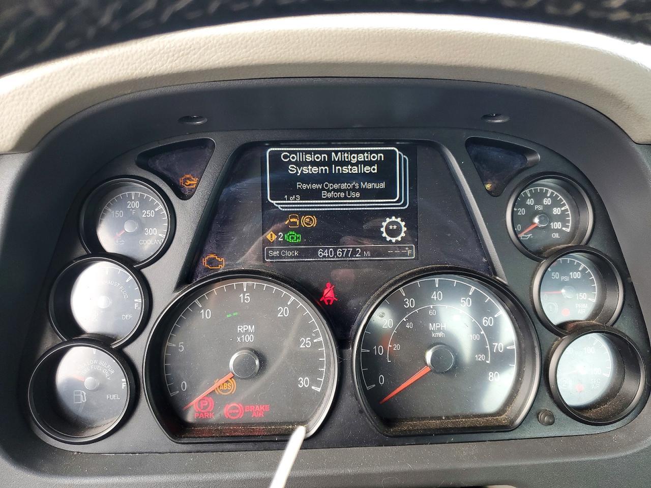 2018 Peterbilt 579 Semi Truck