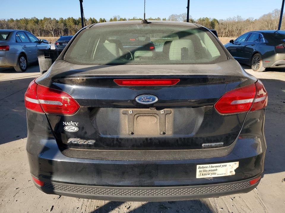 2016 Ford Focus s