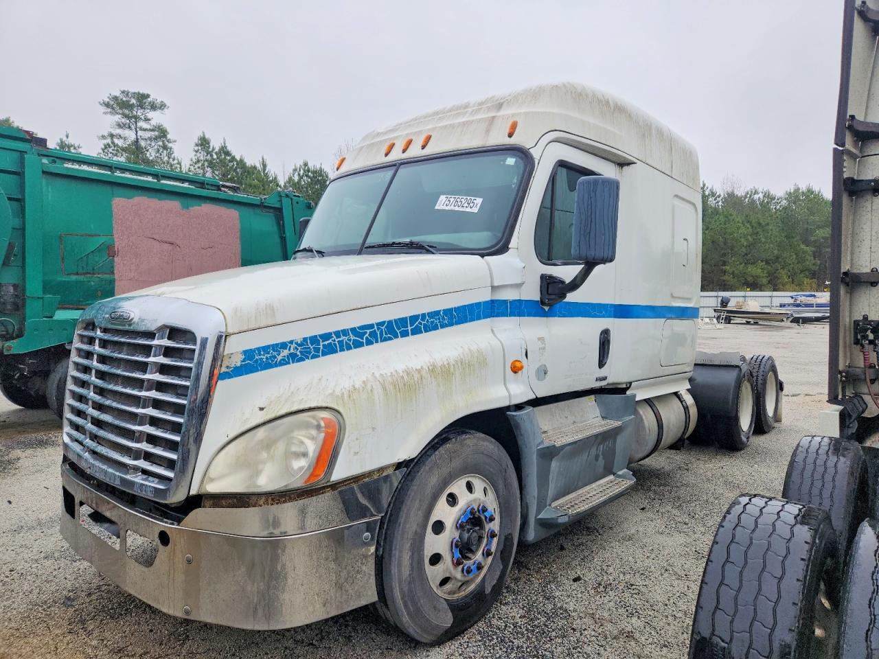 2014 Freightliner Cascadia Semi Truck