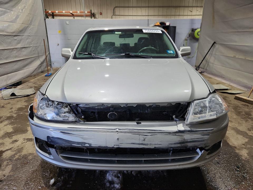 2002 Toyota Avalon xl