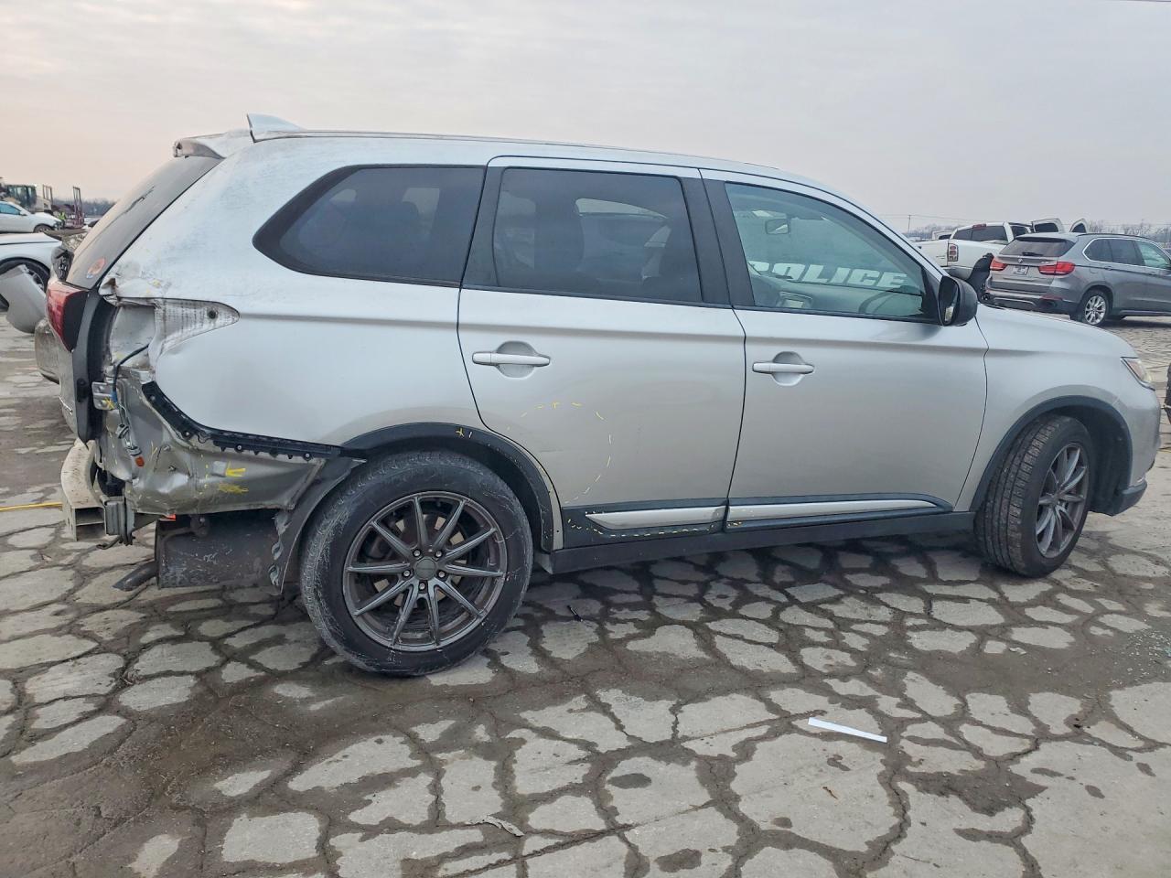 2018 Mitsubishi Outlander es