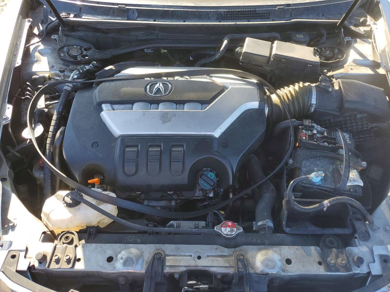 2012 Acura RL