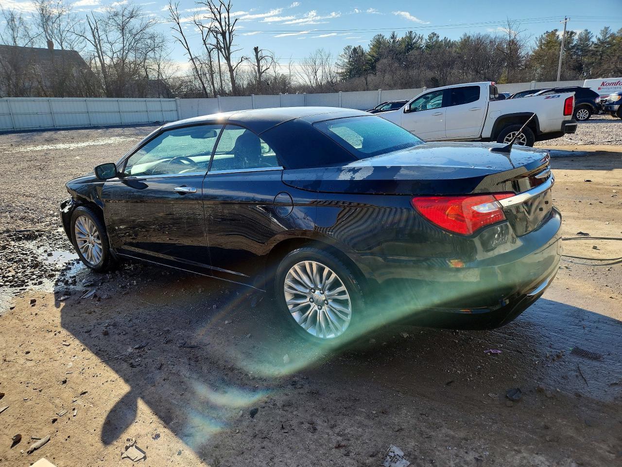 2012 Chrysler 200 Limited