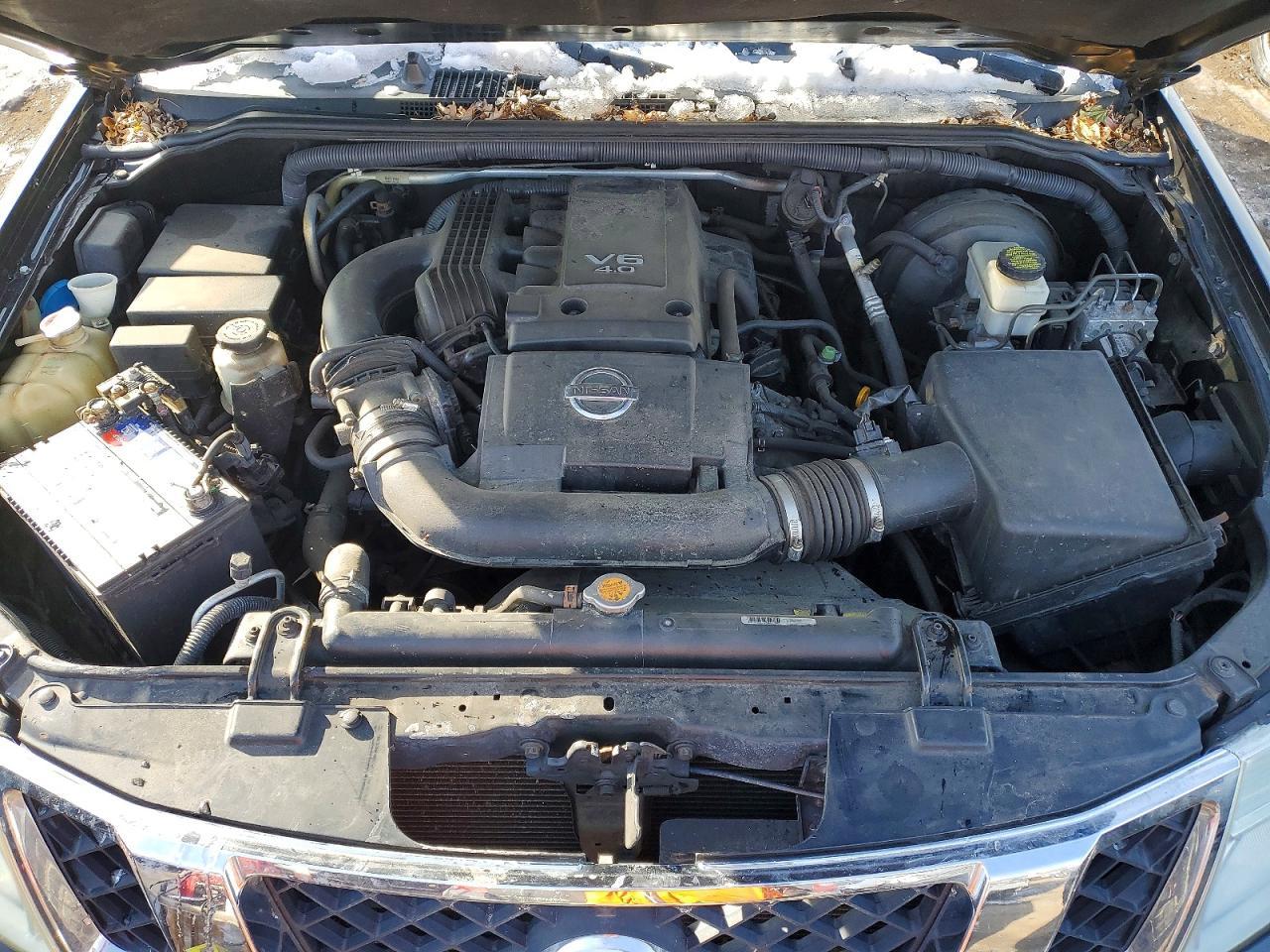 2012 Nissan Pathfinder s