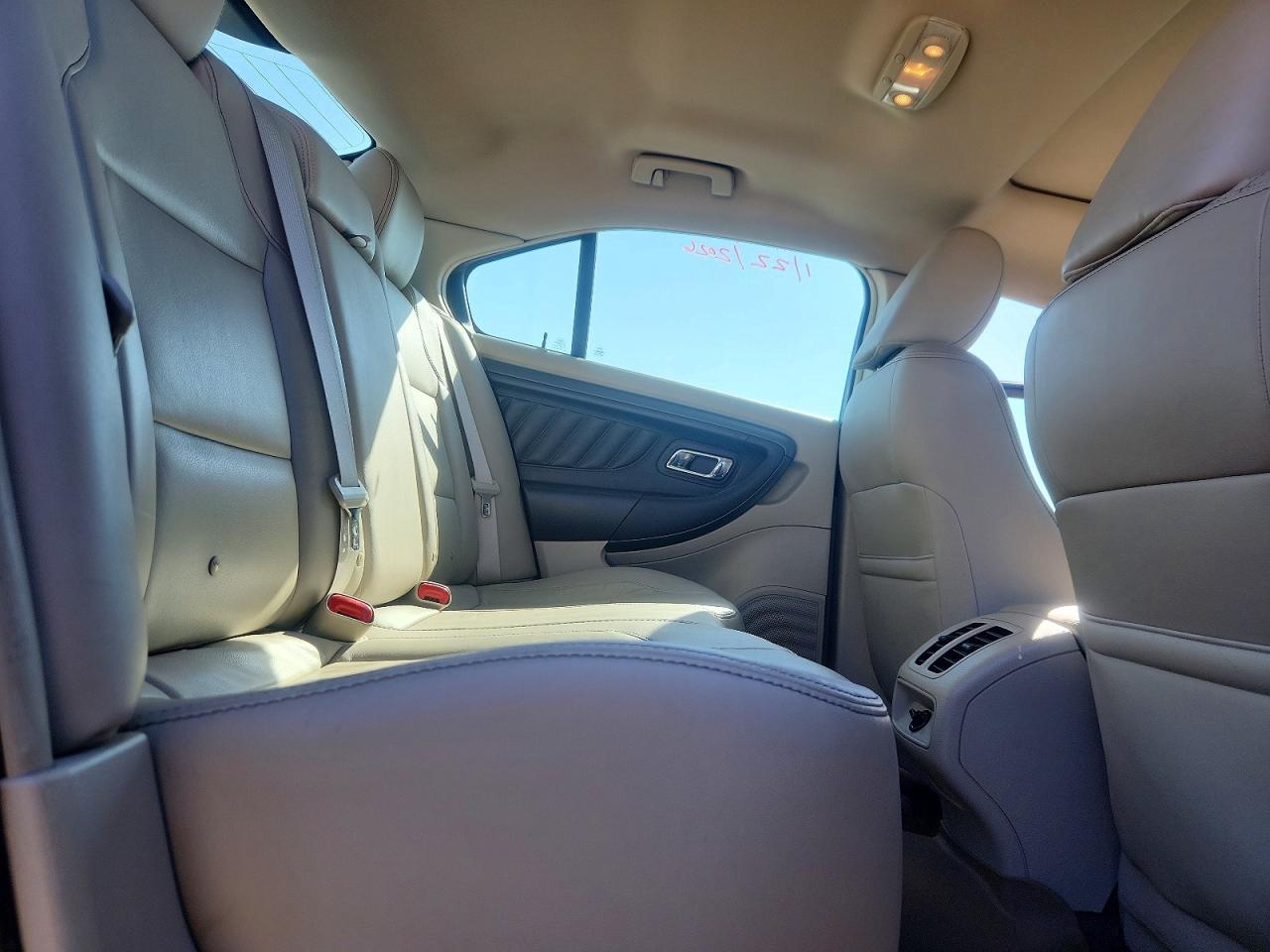 2011 Ford Taurus sel