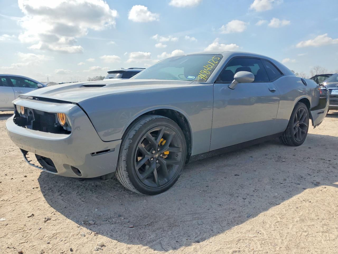 2021 Dodge Challenger sxt