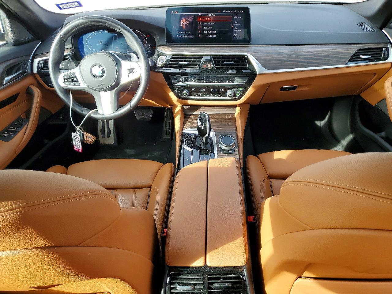 2022 BMW 540 i