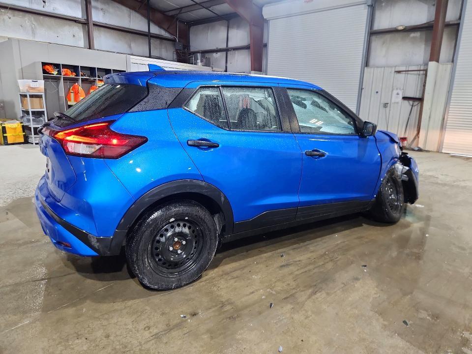 2025 Nissan Kicks Play s