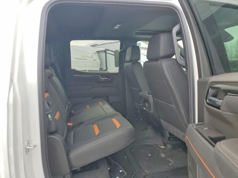 2025 GMC Sierra K1500 AT4