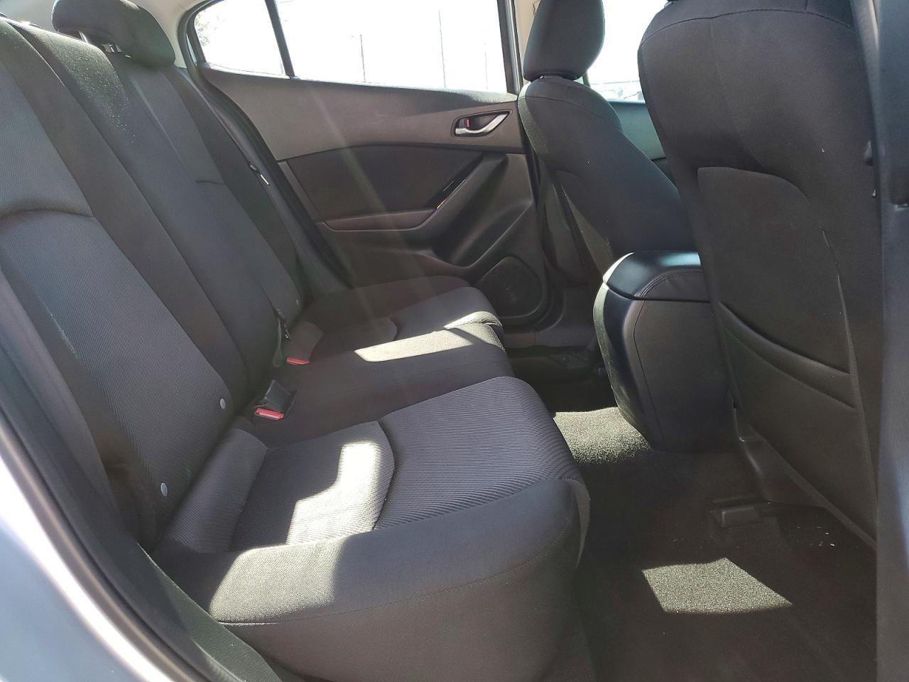 2017 Mazda 3 Sport
