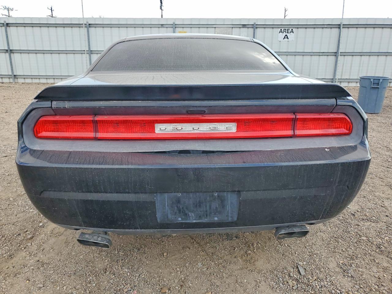 2014 Dodge Challenger sxt