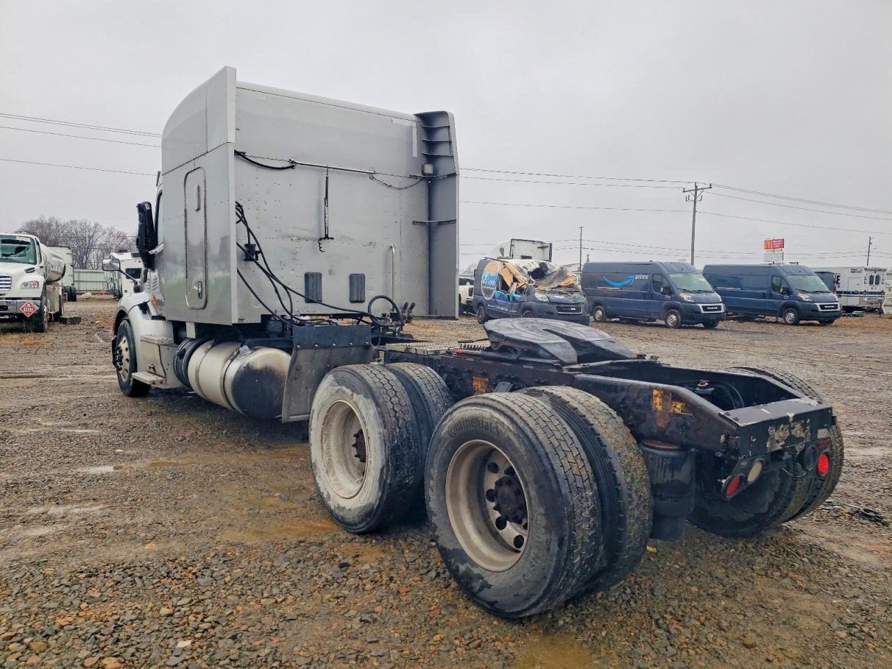 2015 Ptrb 2015 Peterbilt 579 Semi Truck