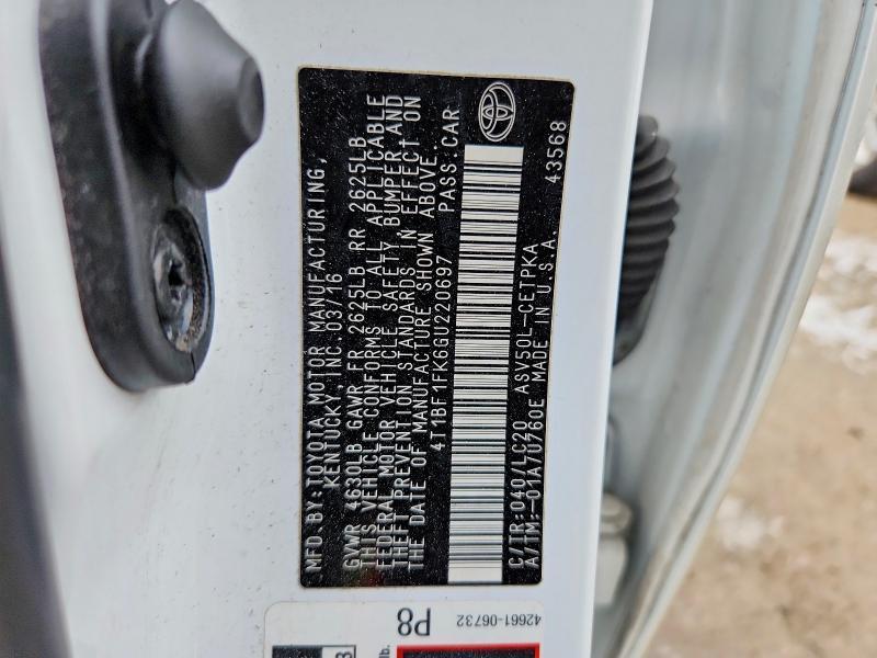 2016 Toyota Camry le