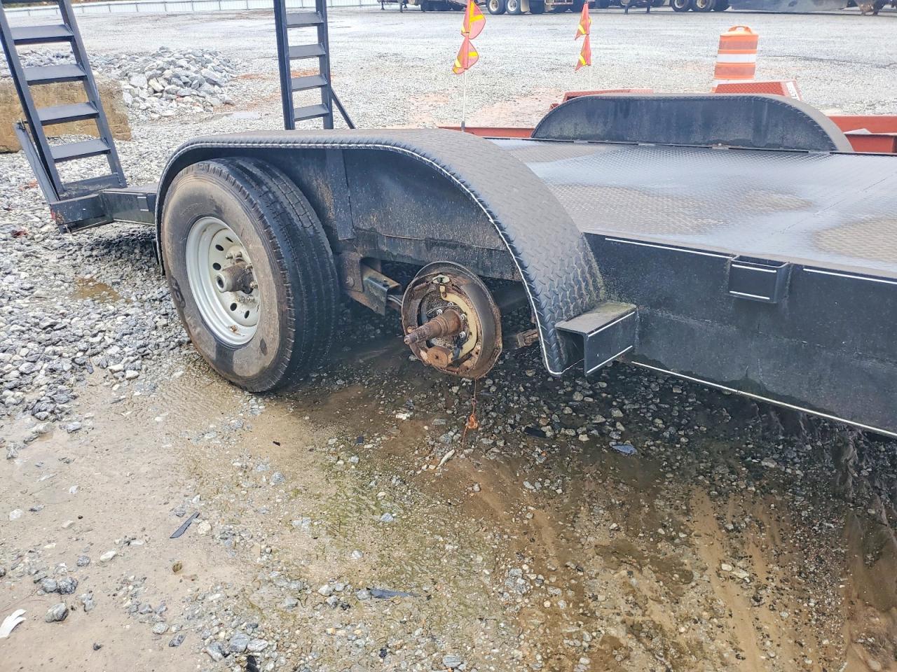 2022 Maxxbuilt 82X20 S Equipment Trailer