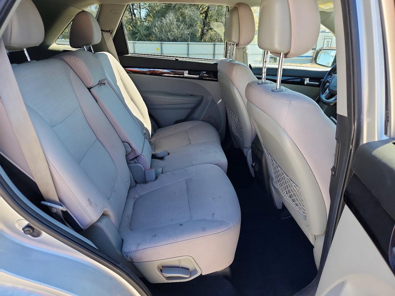 2014 KIA Sorento lx