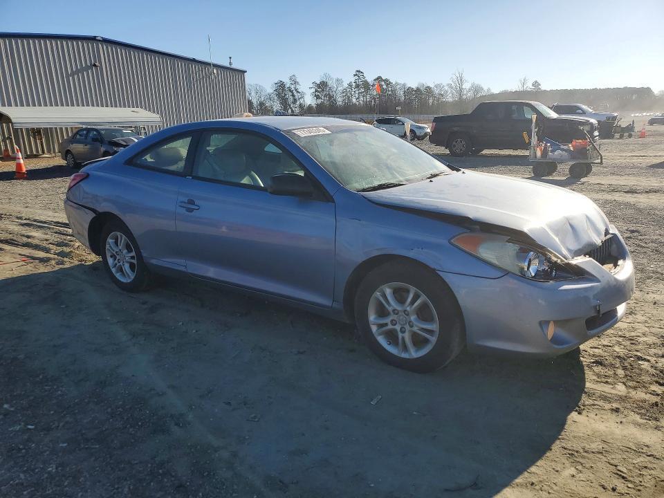 2004 Toyota Camry Solara se