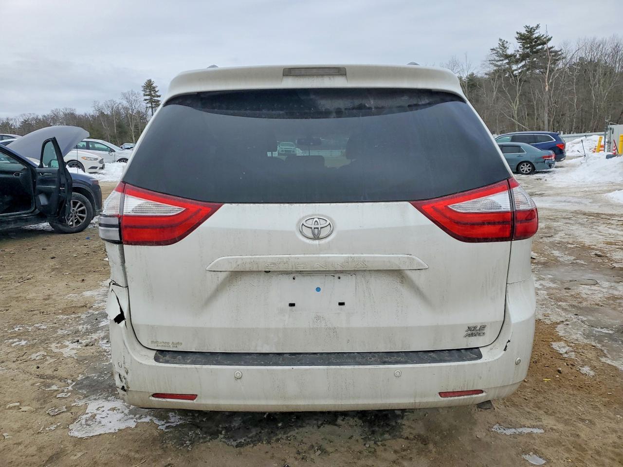 2016 Toyota Sienna xle