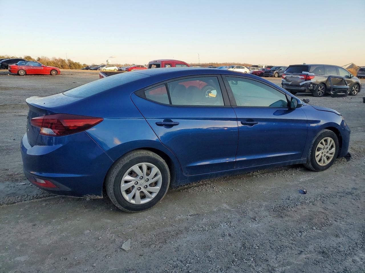 2019 Hyundai Elantra se