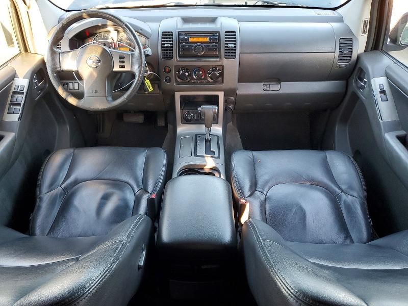 2012 Nissan Pathfinder s