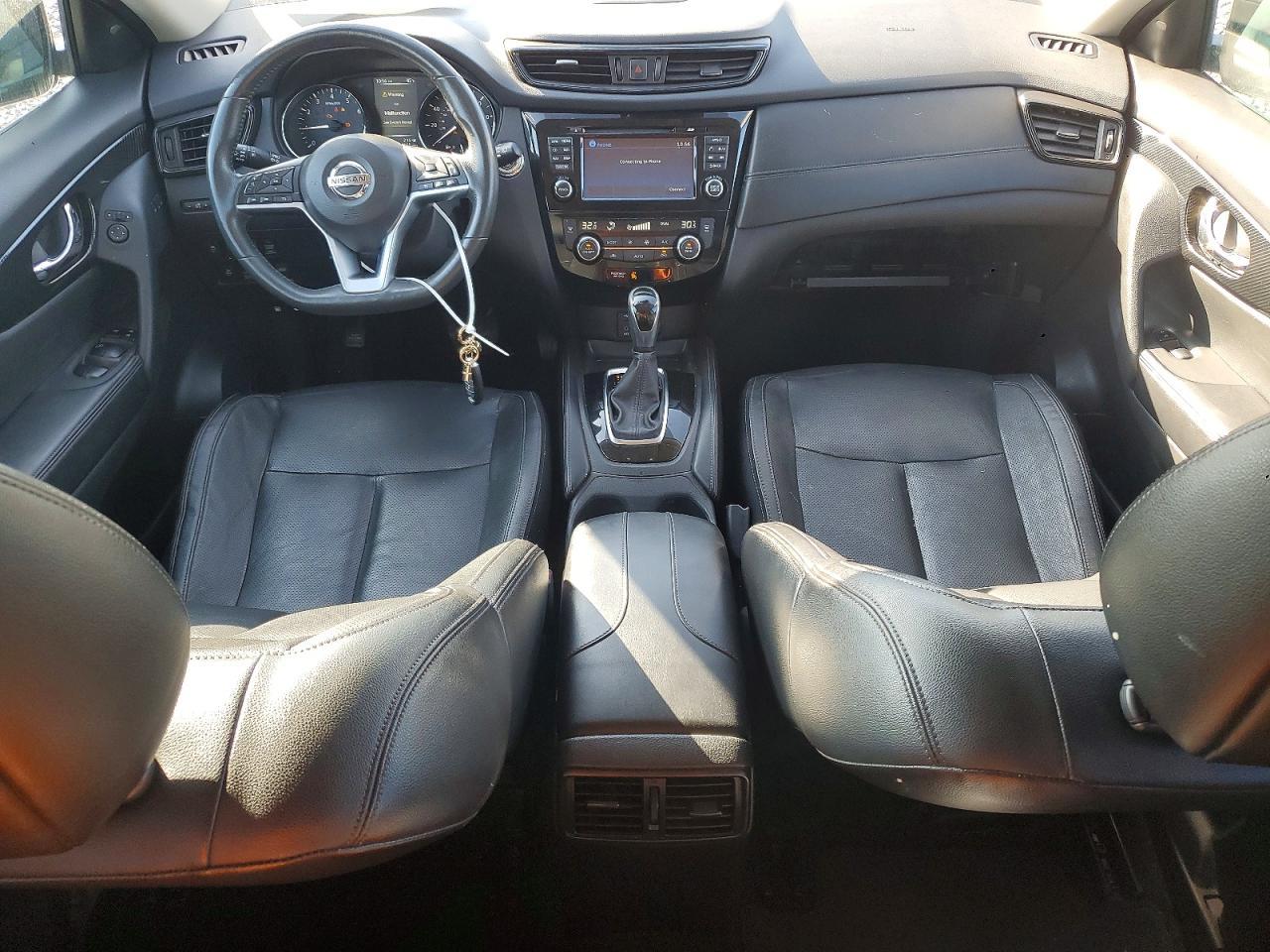 2017 Niss Rogue sv