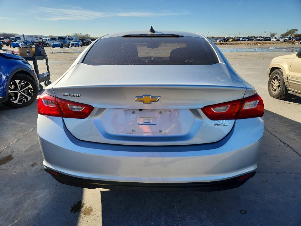2019 Chev Malibu ls