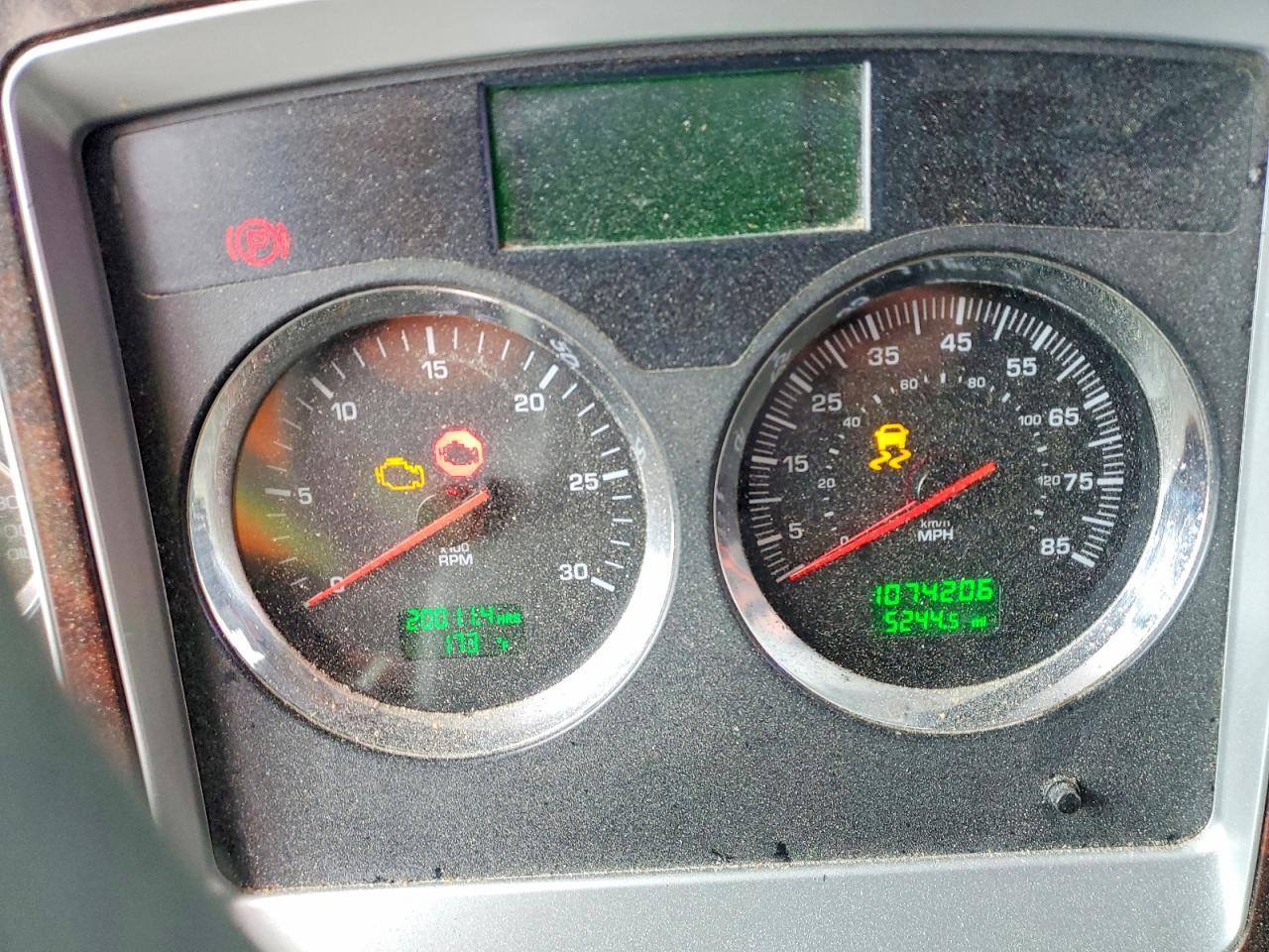 2010 Kenworth Construction W900