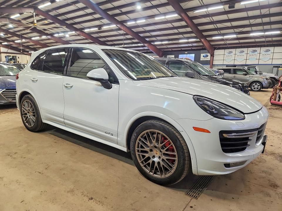 2016 Porsche Cayenne gts
