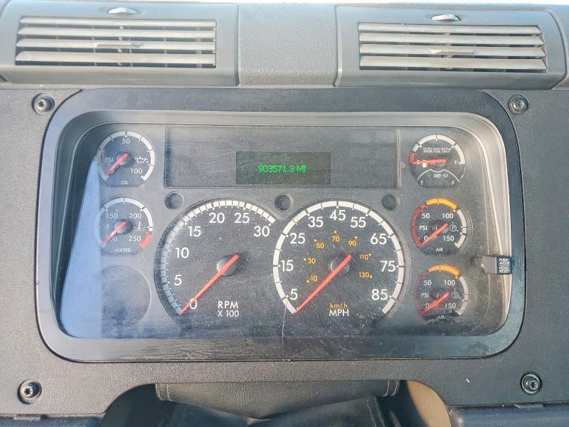 2016 Freightliner Cascadia 125 Semi Truck