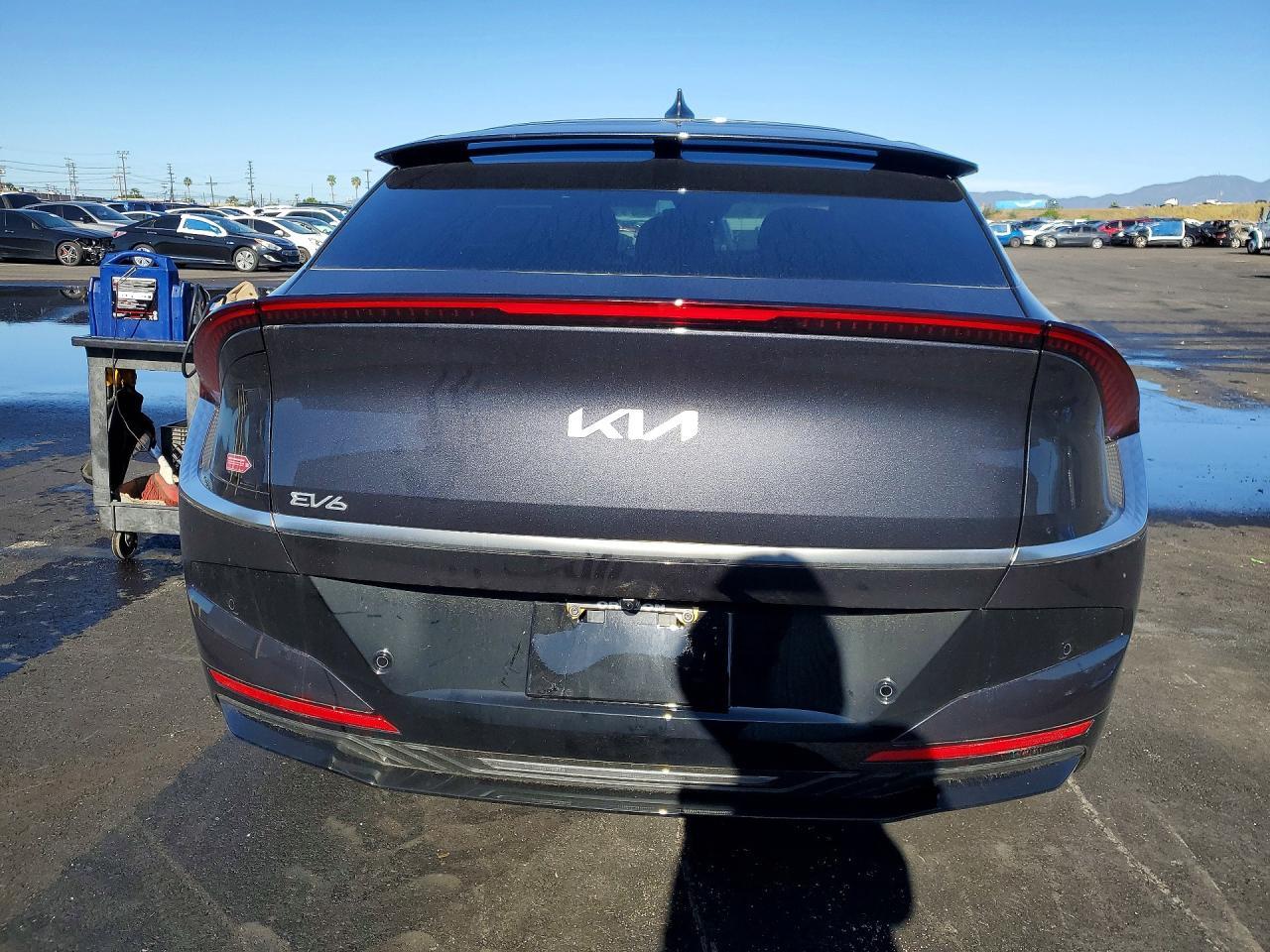 2025 KIA EV6 Light