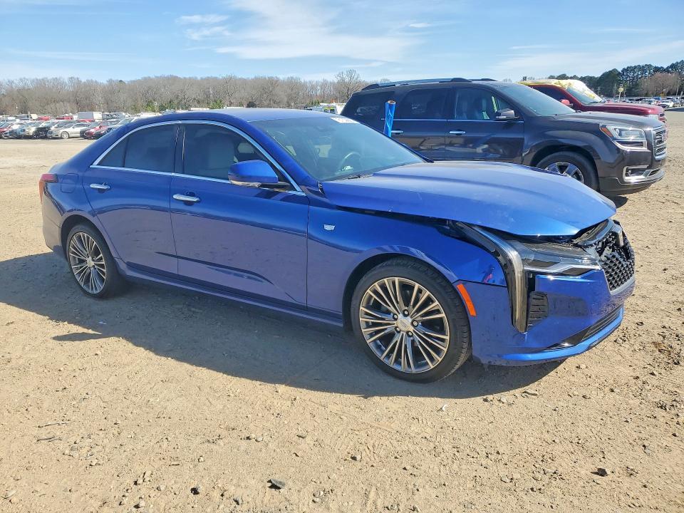 2023 Cadillac CT4 Premium Luxury