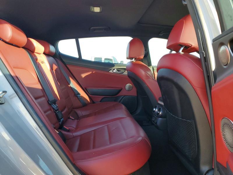2018 KIA Stinger GT2