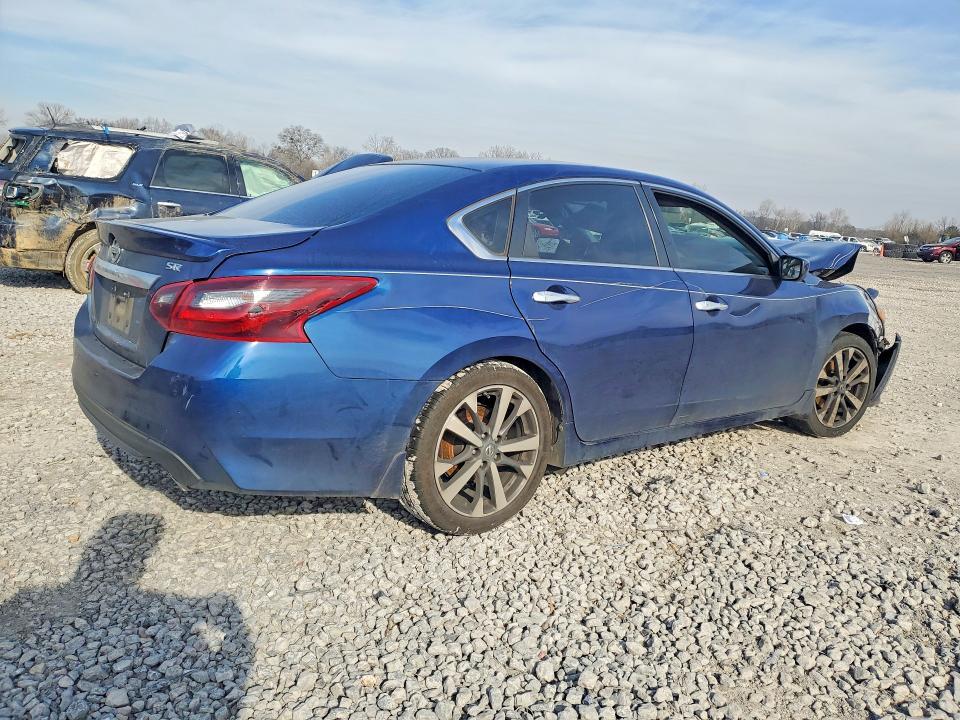 2017 Niss Altima 2.5