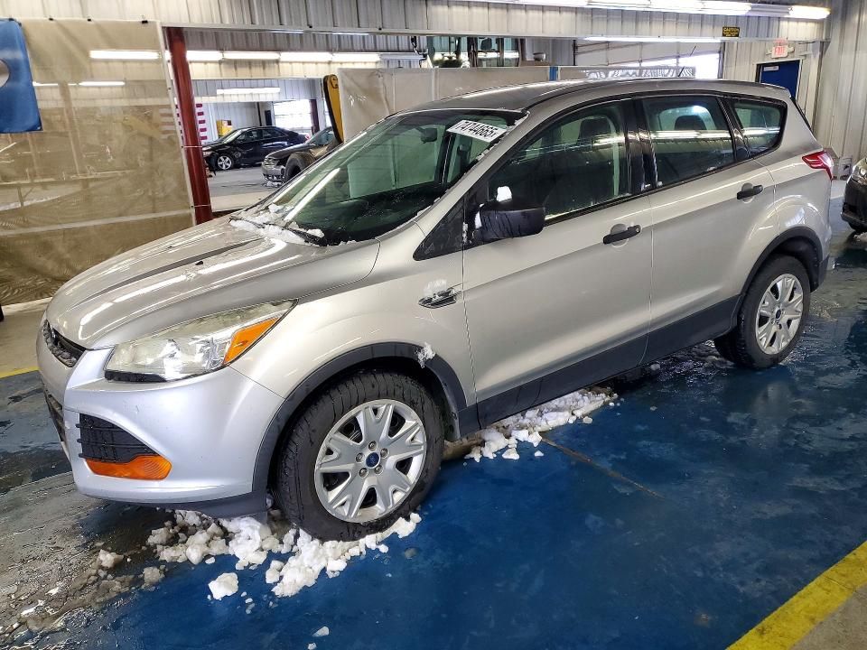 2015 Ford Escape s