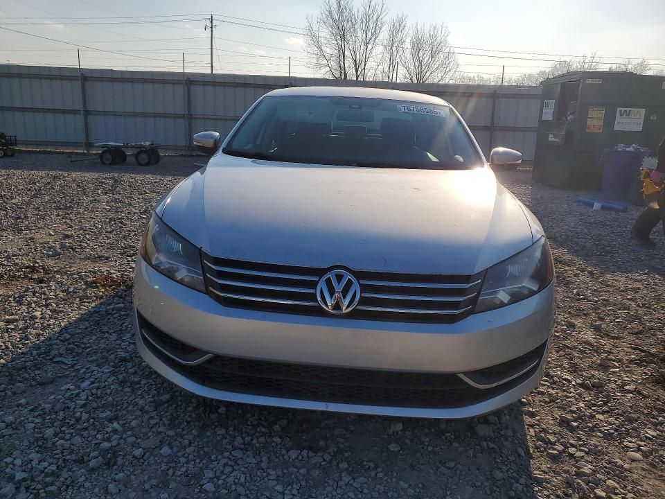 2013 Volkswagen Passat s