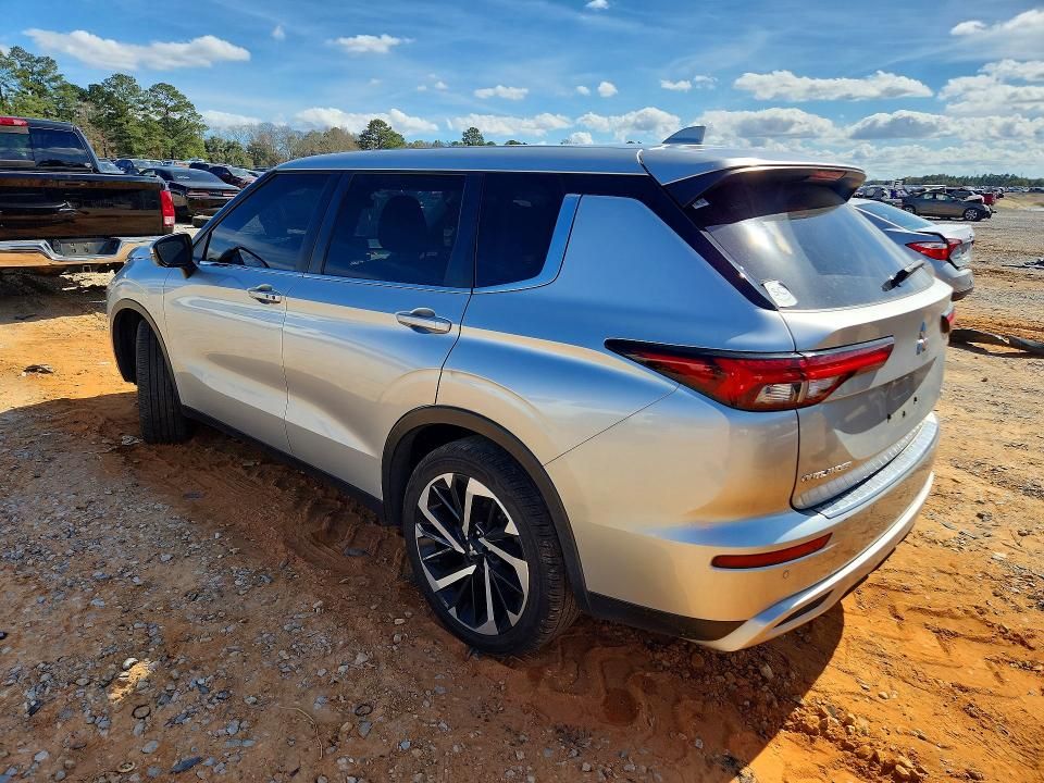 2022 Mitsubishi Outlander se