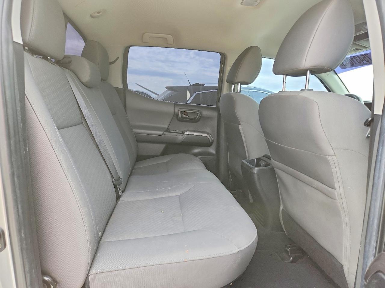 2022 Toyota Tacoma SR5 V6