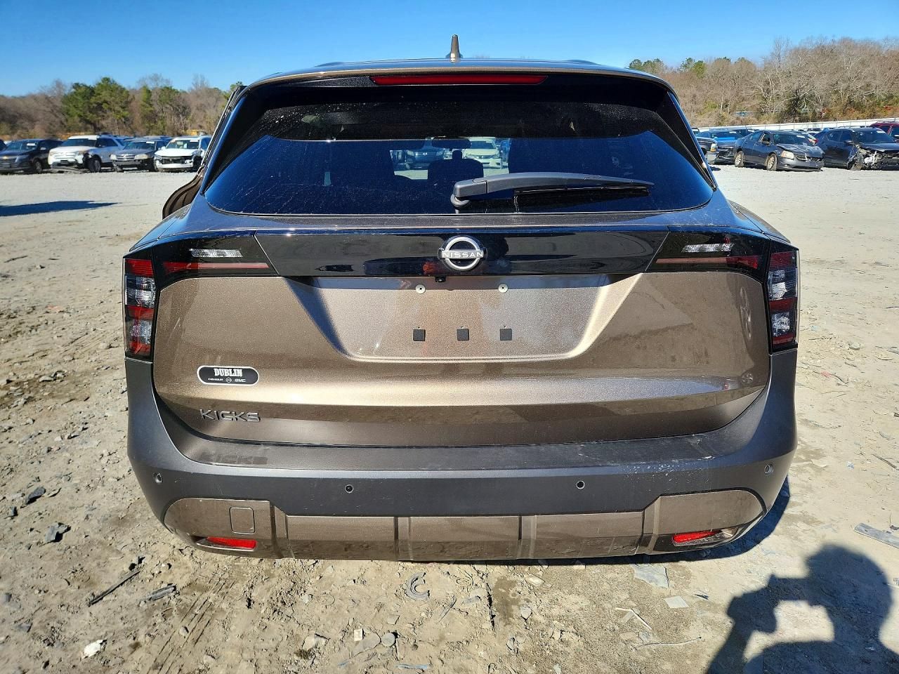 2025 Nissan Kicks sv